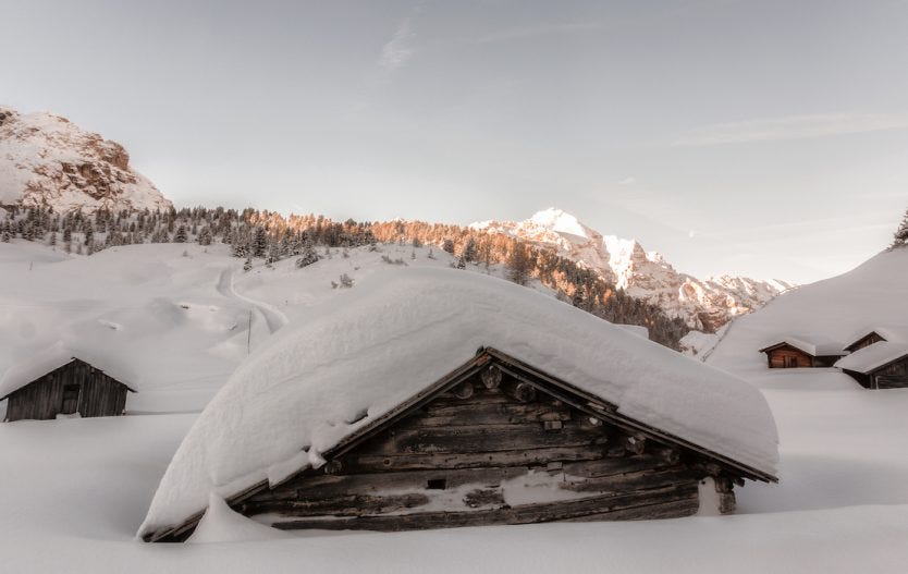 Vacanza romantica di coppia nella neve in Trentino