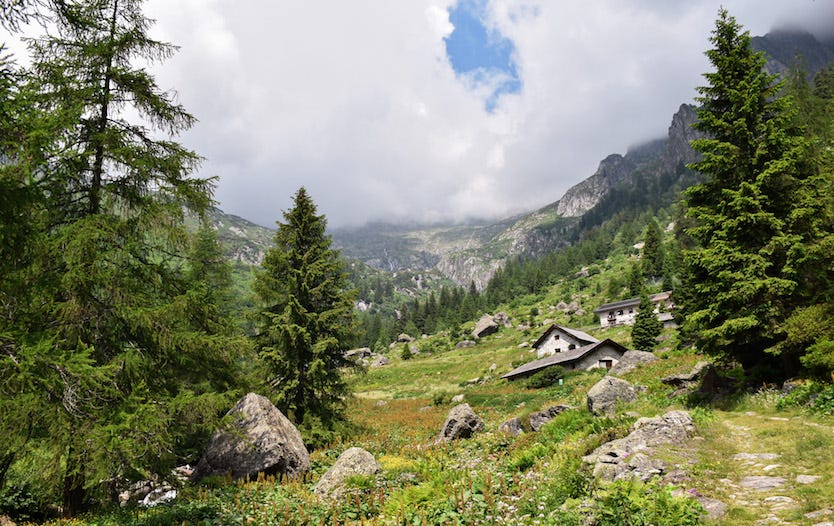 Trekking in val di Breguzzo Parco Adamello Brenta